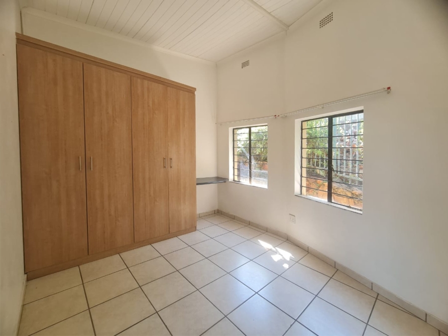 6 Bedroom Property for Sale in Meerhof North West